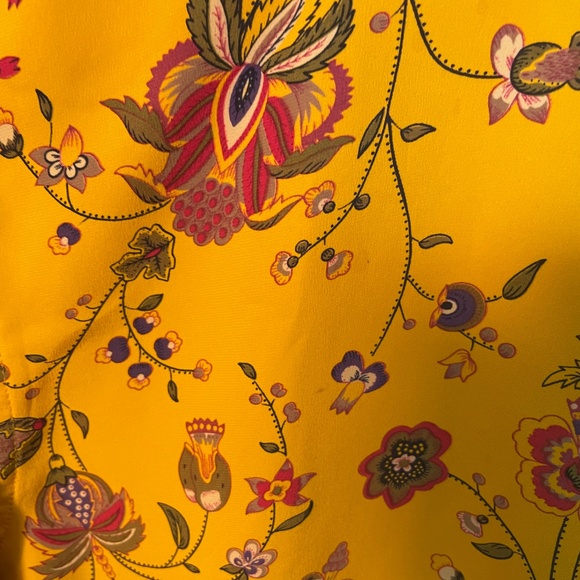 Floral Silk Blouse - Picture 5 of 5